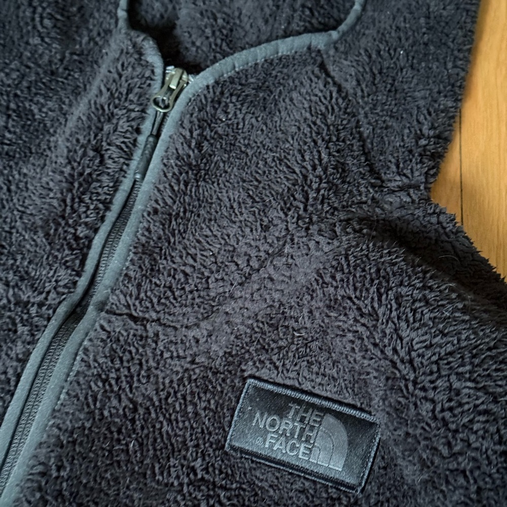 The North Face Charcoal Fleece Jacket - Picture 5 of 13